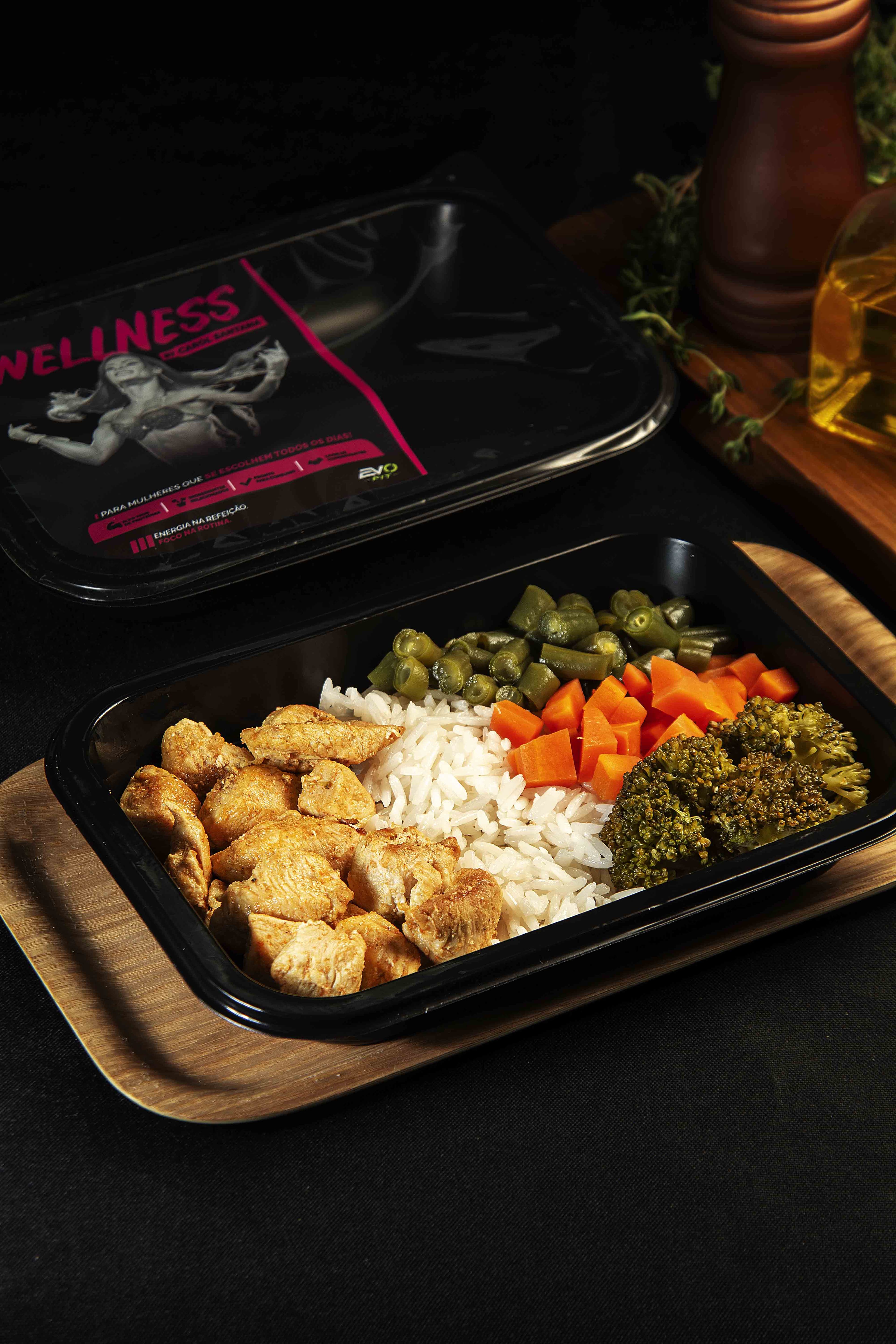 Wellness! Frango em Cubos Grelhado com Arroz Branco e Mix de Legumes - 200g