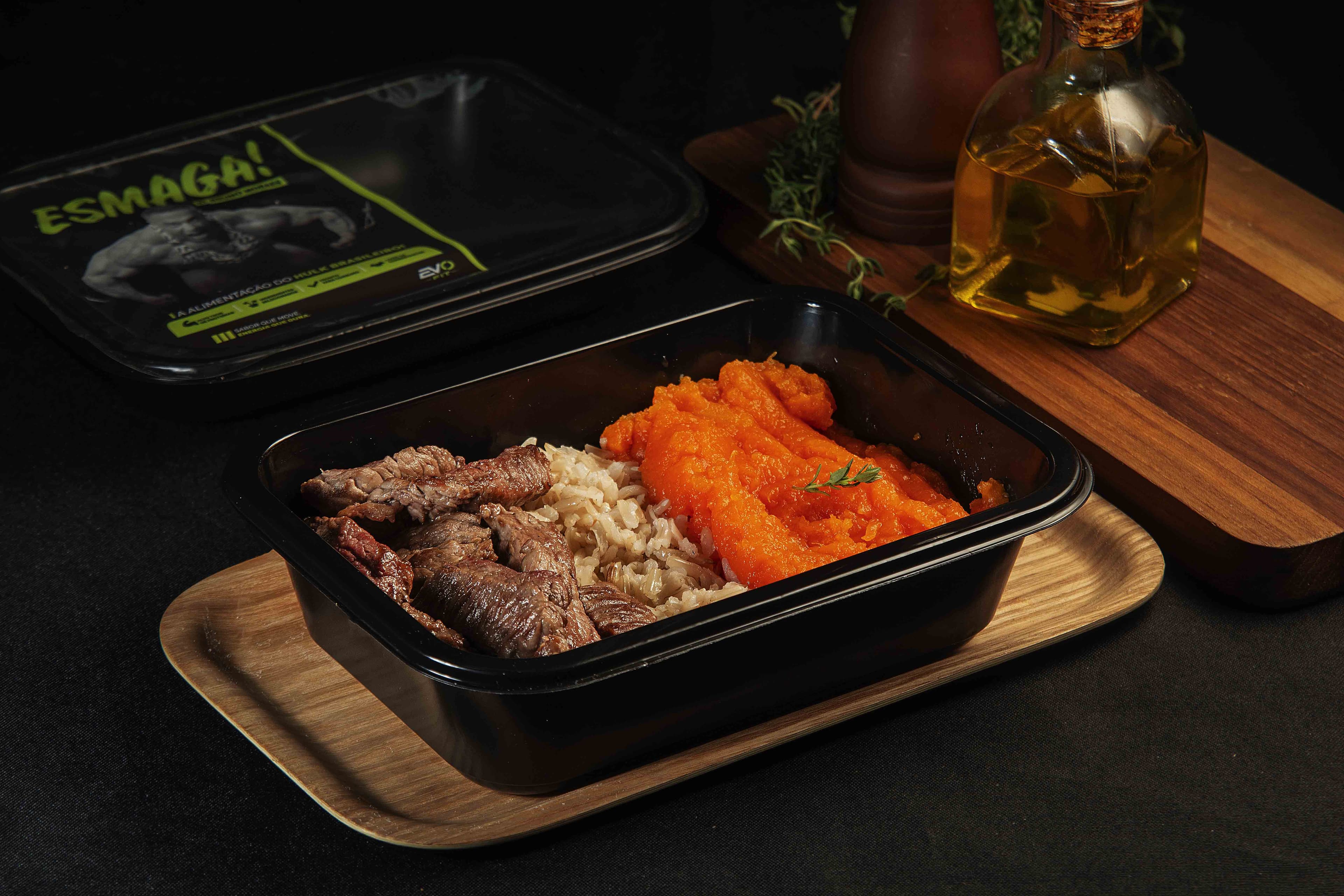 ESMAGA! Iscas de Carne com Arroz Integral e Purê de Abóbora - 450g